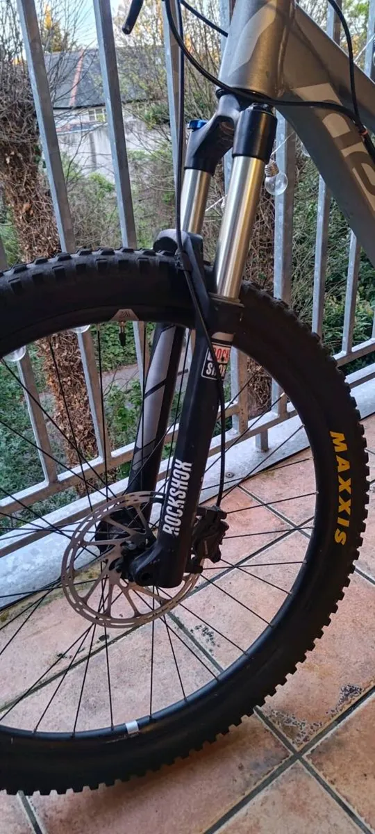 Devinci Django 27.5" Full Suspension Mountain Bike - Image 4
