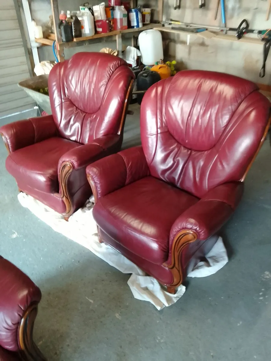 3-Piece Suite - Image 2