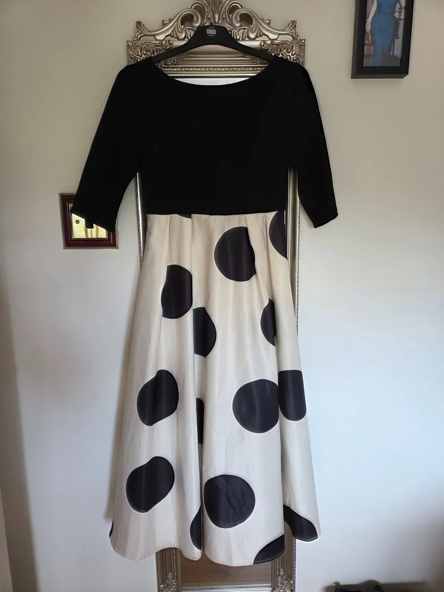 Beautiful coast dress - Image 3