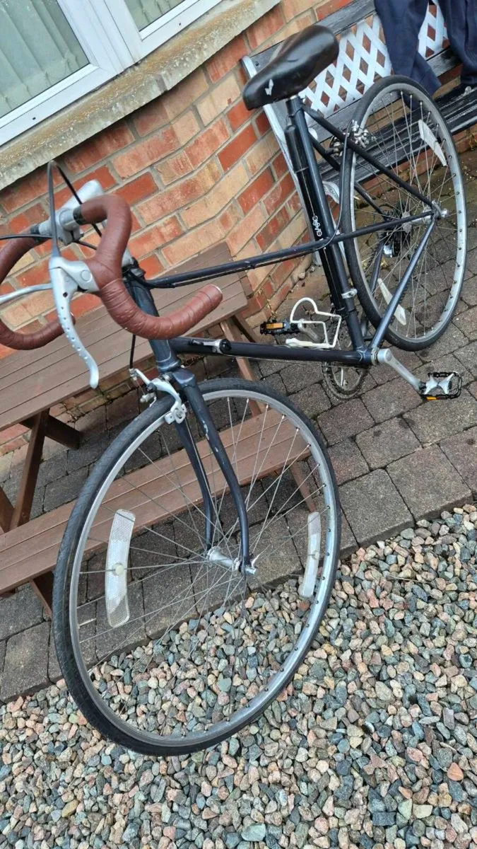 Ladies road racing bike - Image 4