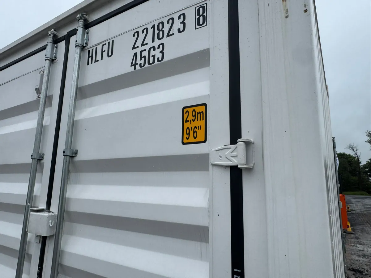 New 40 Foot Shipping/Display Container - Image 4