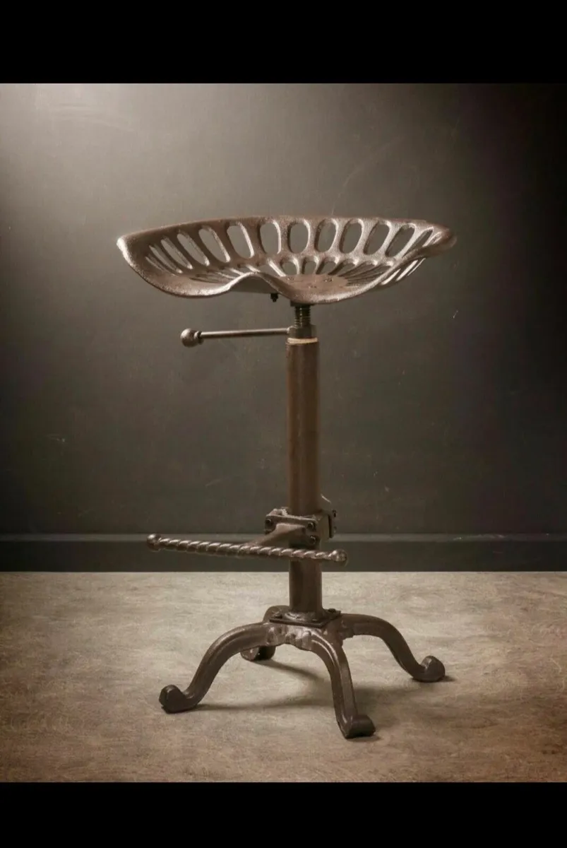 2 x Cast Iron Tractor Style Stools Cast Iron - Image 2