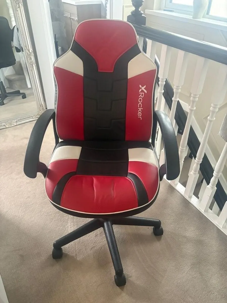 gaming chair - Image 1