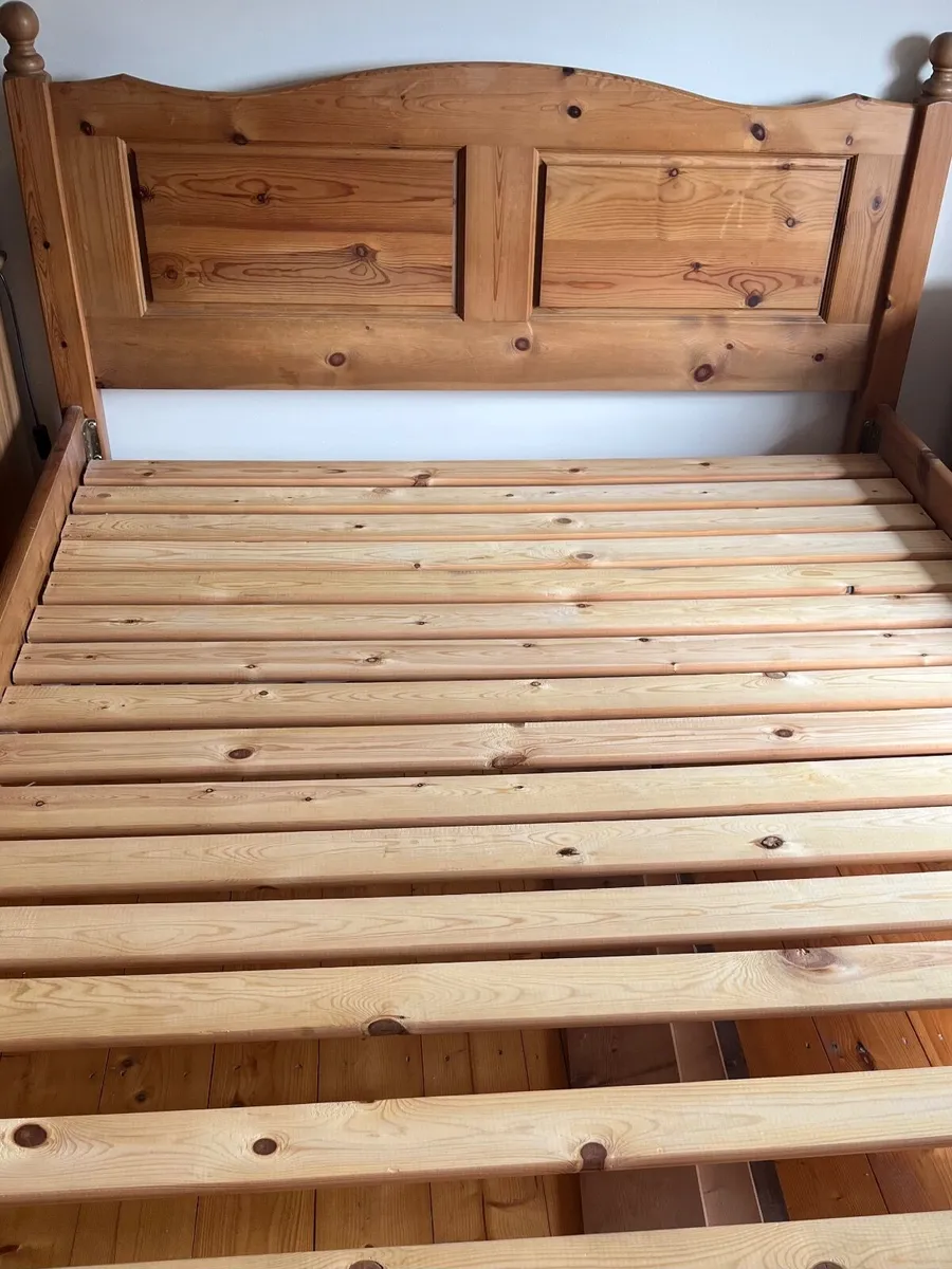 Bed frame, King size - Image 1