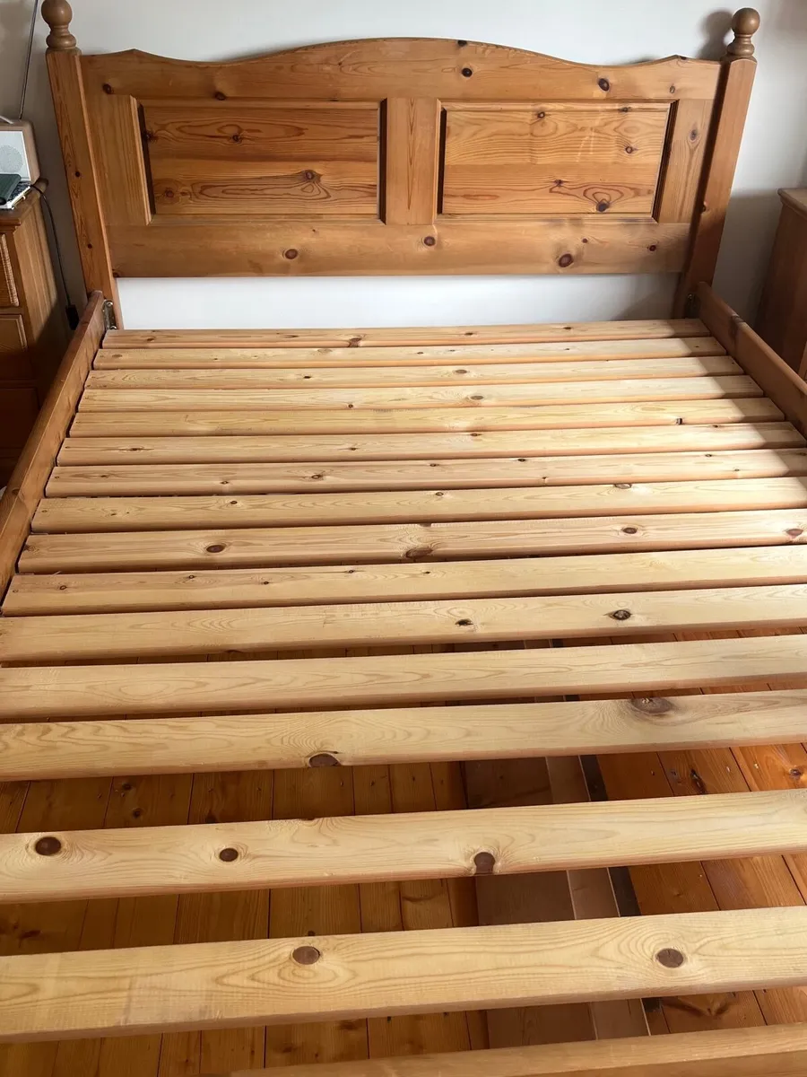Bed frame, King size - Image 2