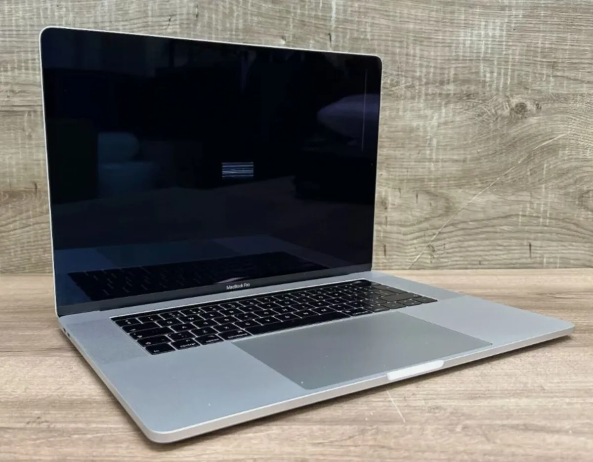 2018 Apple 15" MacBook Pro A1990 i7 16GB 1TB SSD - Image 2