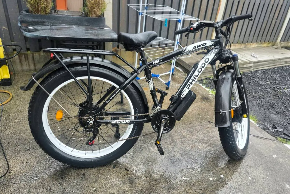ADULTS PHILODO AWD AND FAT TYRES E-BIKE CONDITION - Image 4