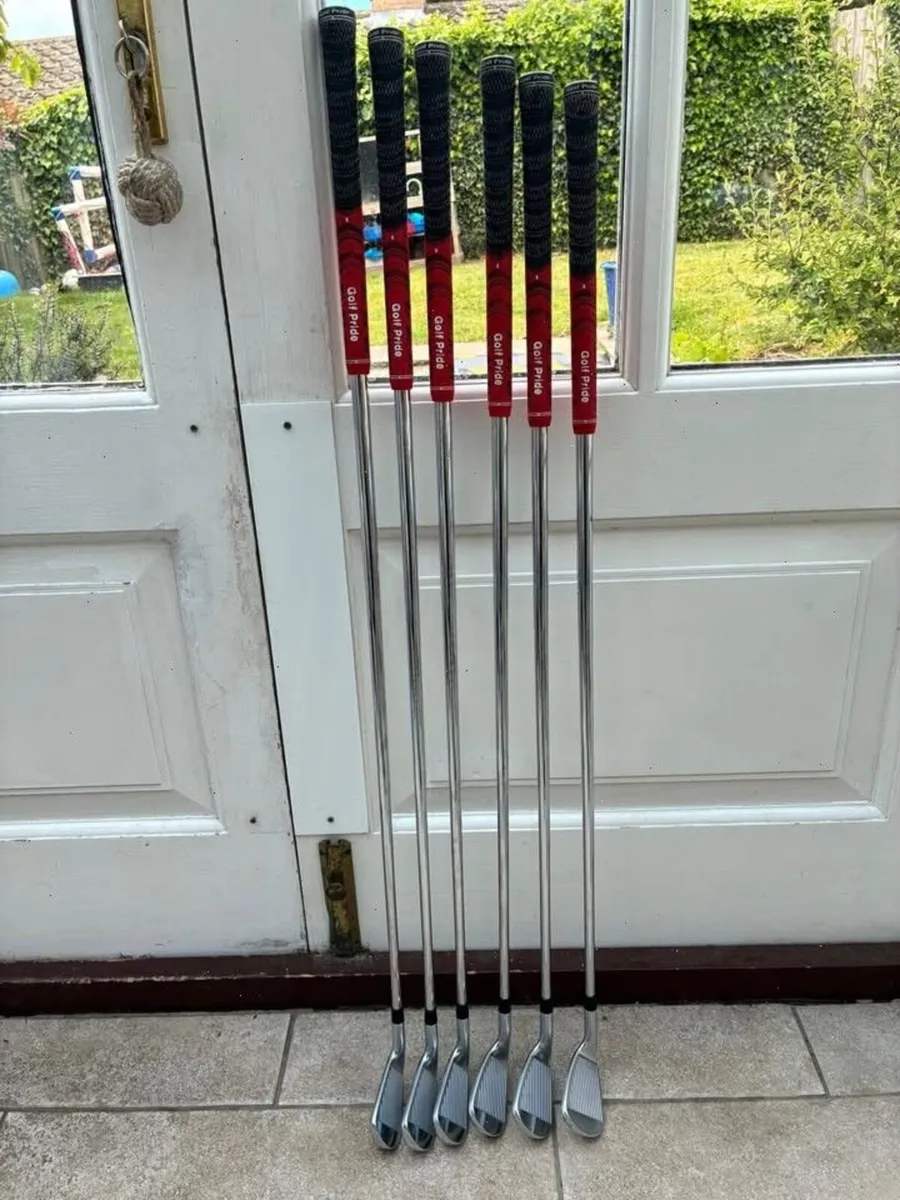 Titliest T200 irons 5-PW - Image 4