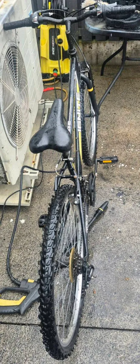 IGNITE MUSTANG BIKE 16' FRAME 
IN GOOD WORKING CON - Image 3
