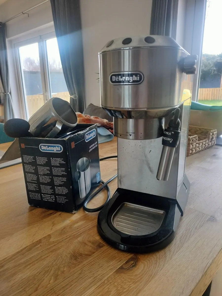 Delonghi coffee machine - Image 2