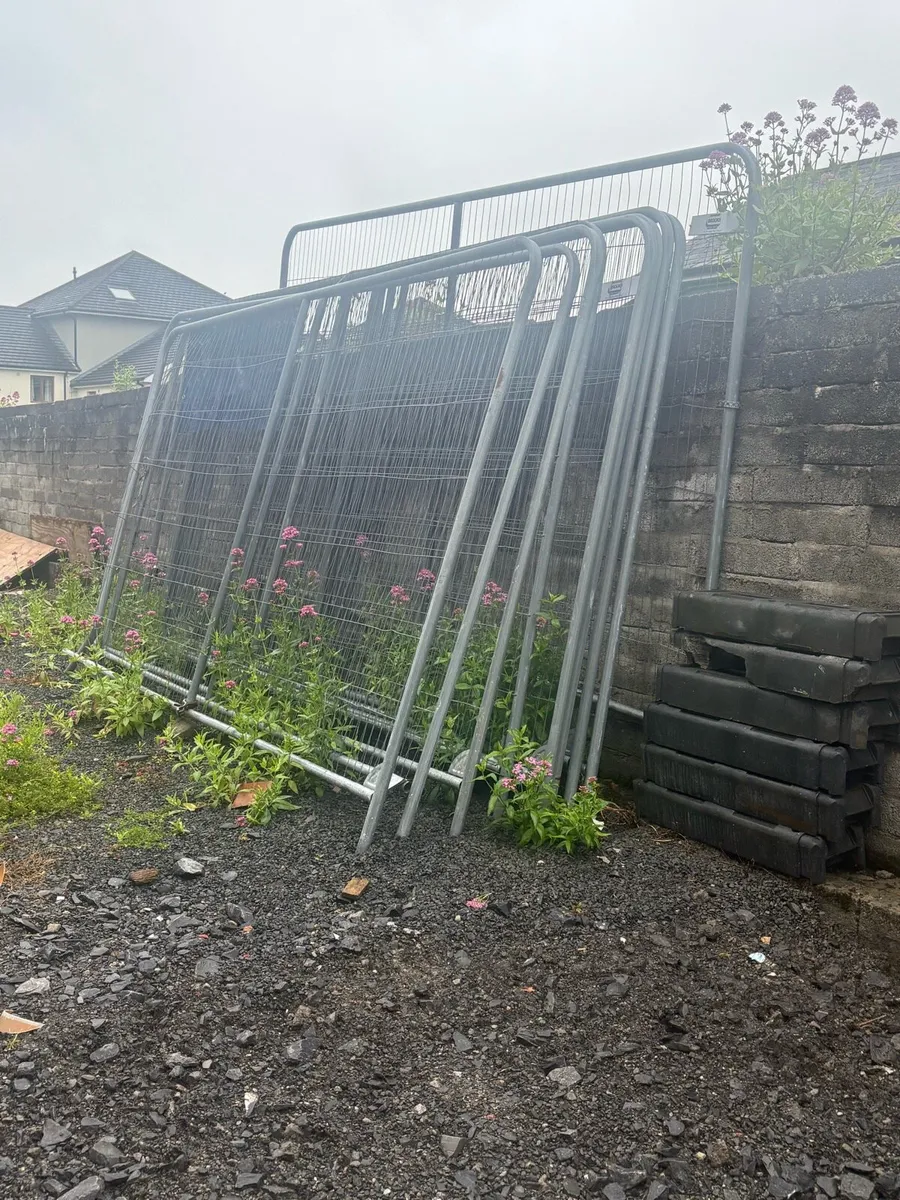 Harris security fence - Image 1