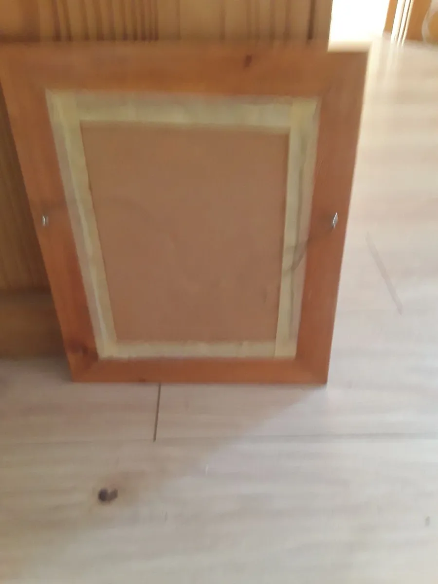 Picture of a lovely teddy bear in pine frame - Image 4