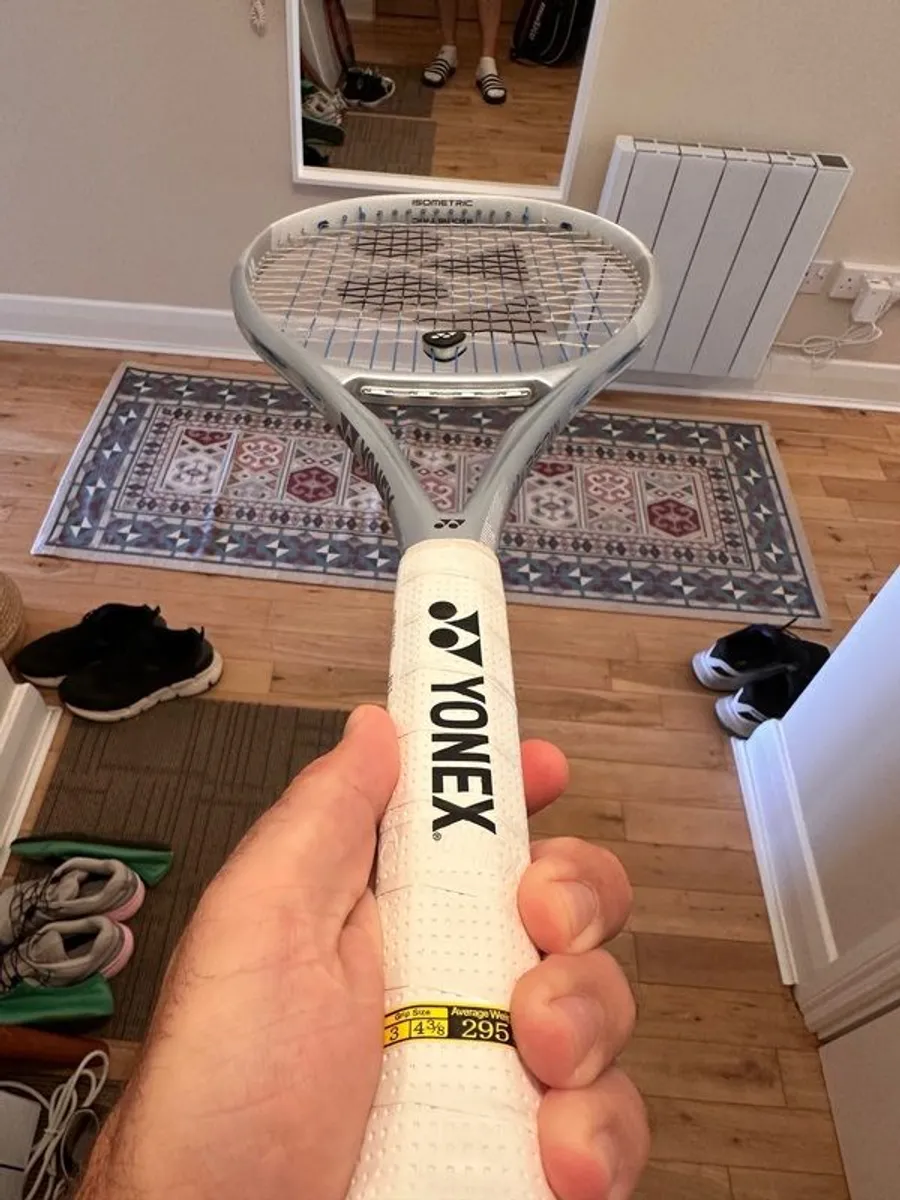 YONEX MUSE 100 tennis racket - Image 1