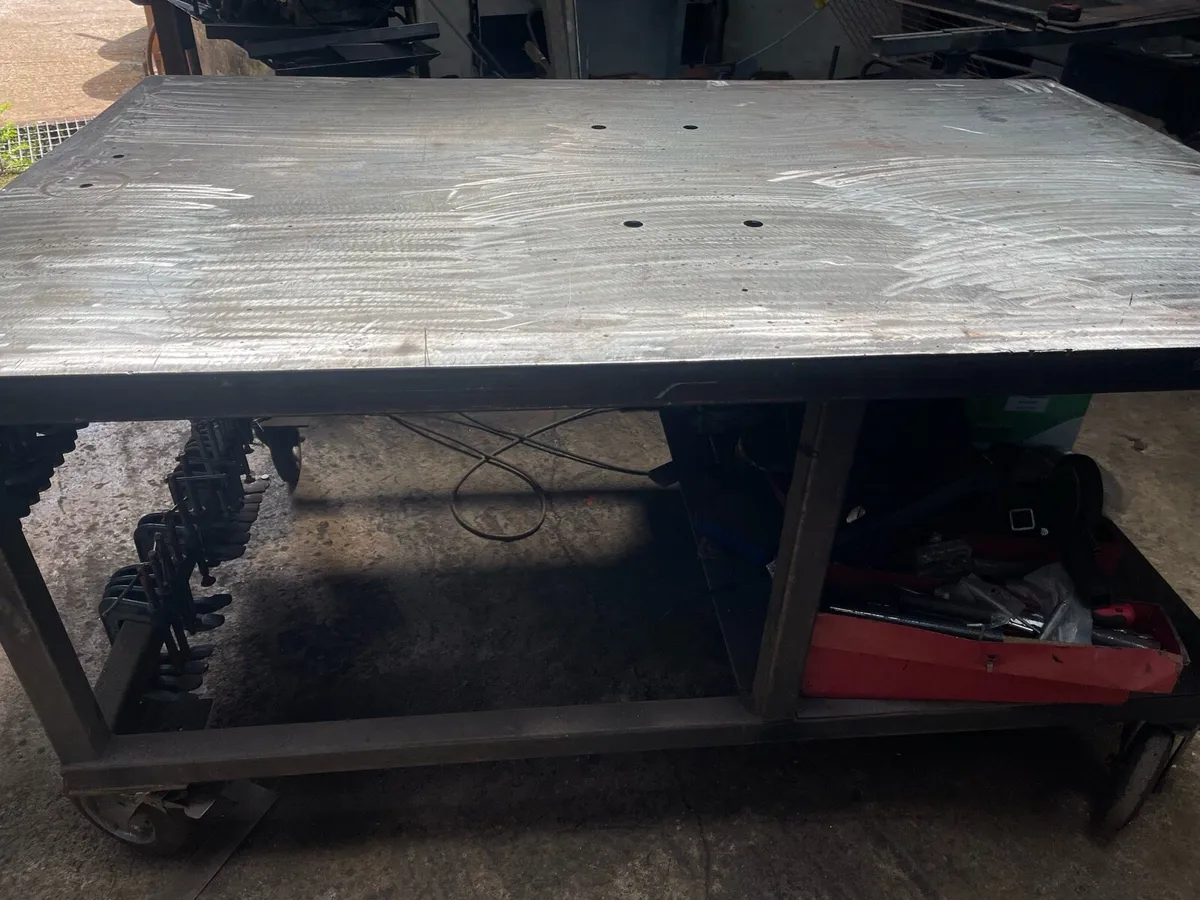Work benc - Image 2