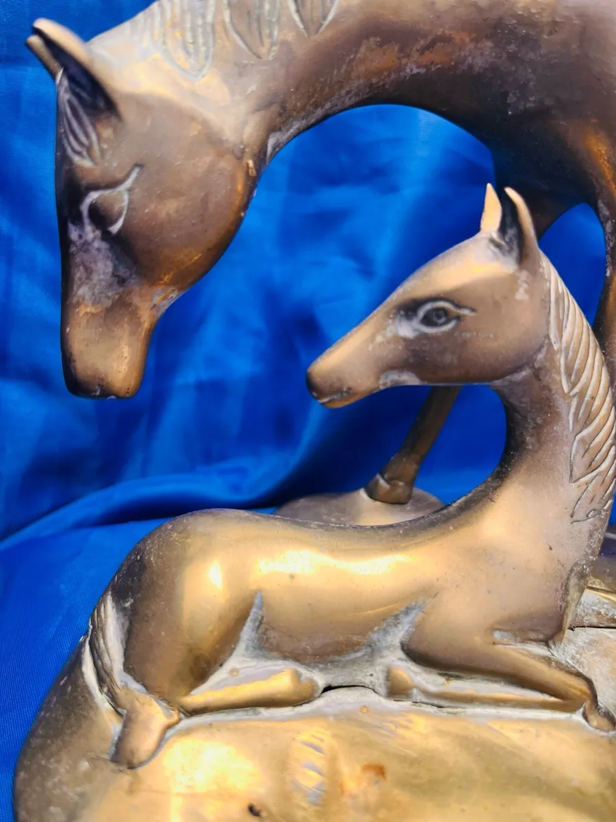 Brass horse and foal - Image 4