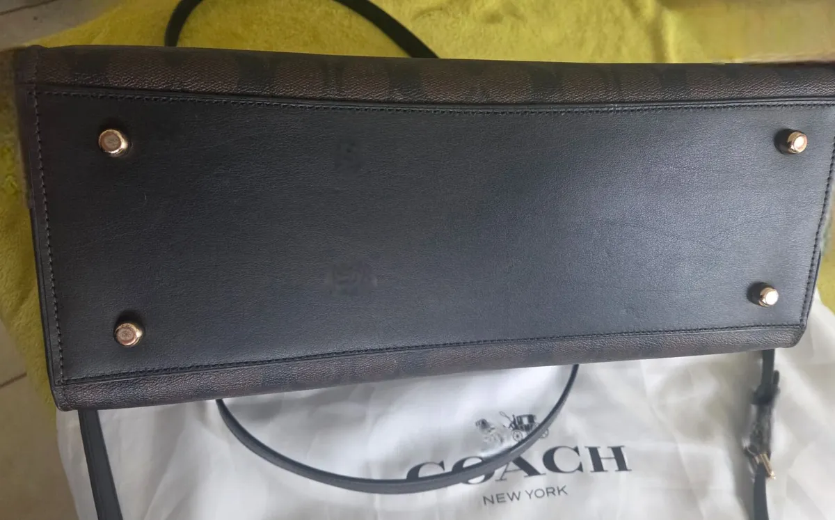 Coach Bag - Authentic - Image 3