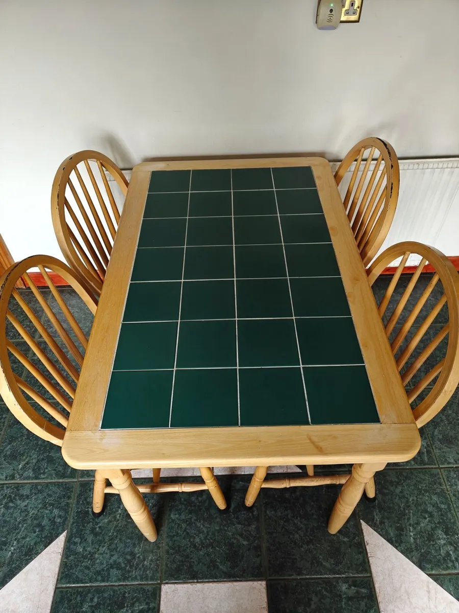 Kitchen table - Image 3