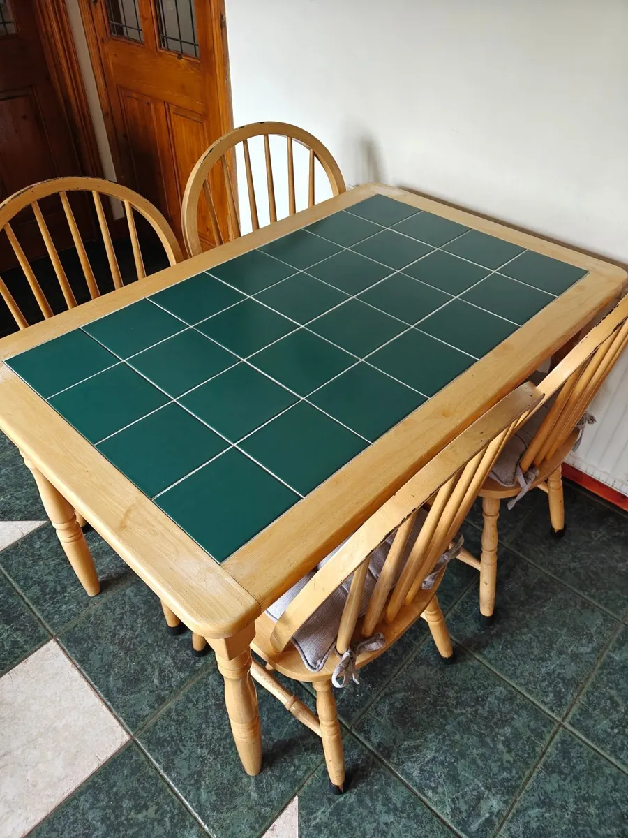 Kitchen table - Image 2