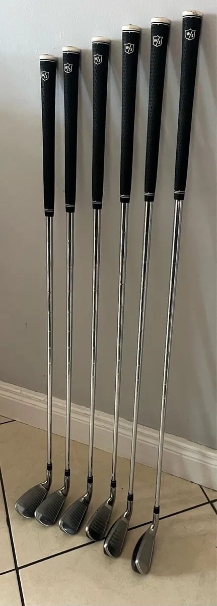 Wilson Staff RH irons - Image 2
