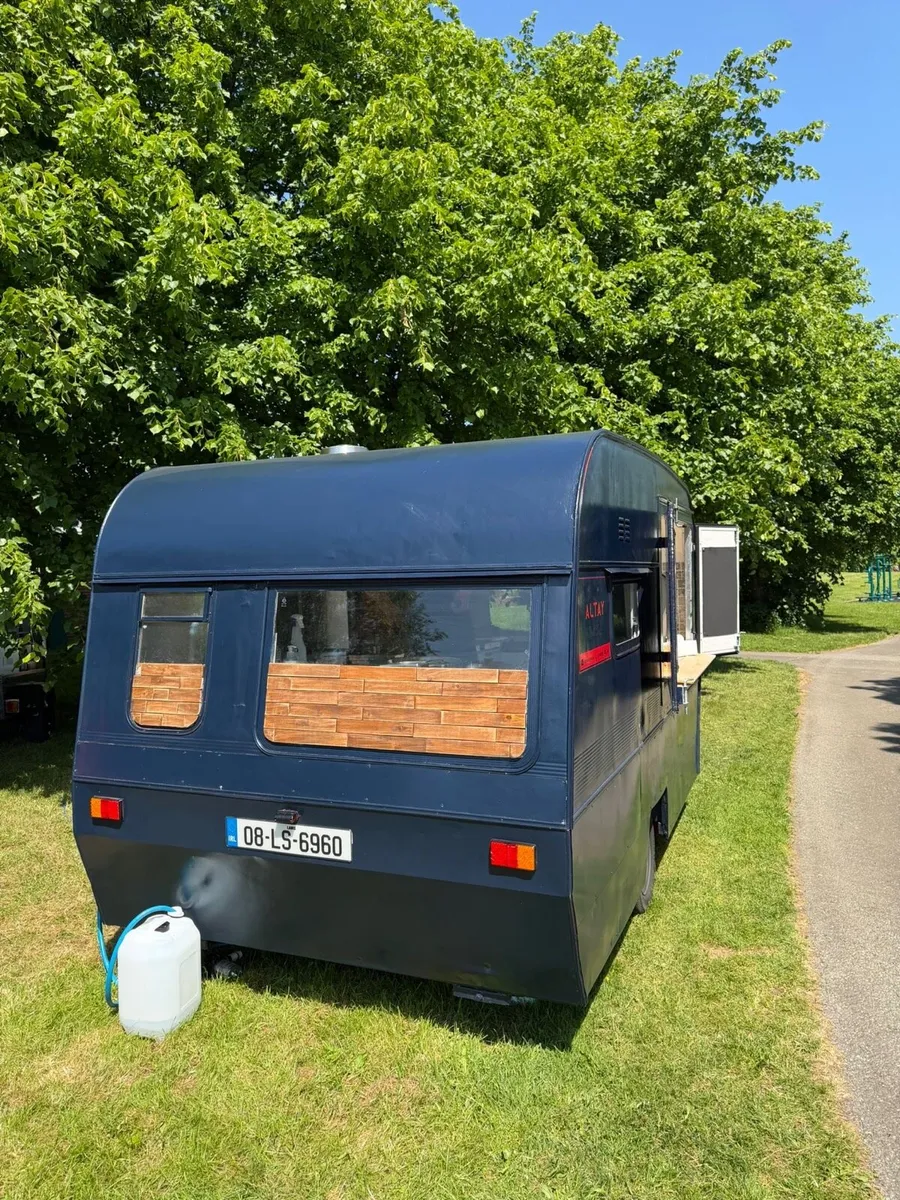 Thomson T-line Vintage Food Truck/ Coffee Trailer - Image 4