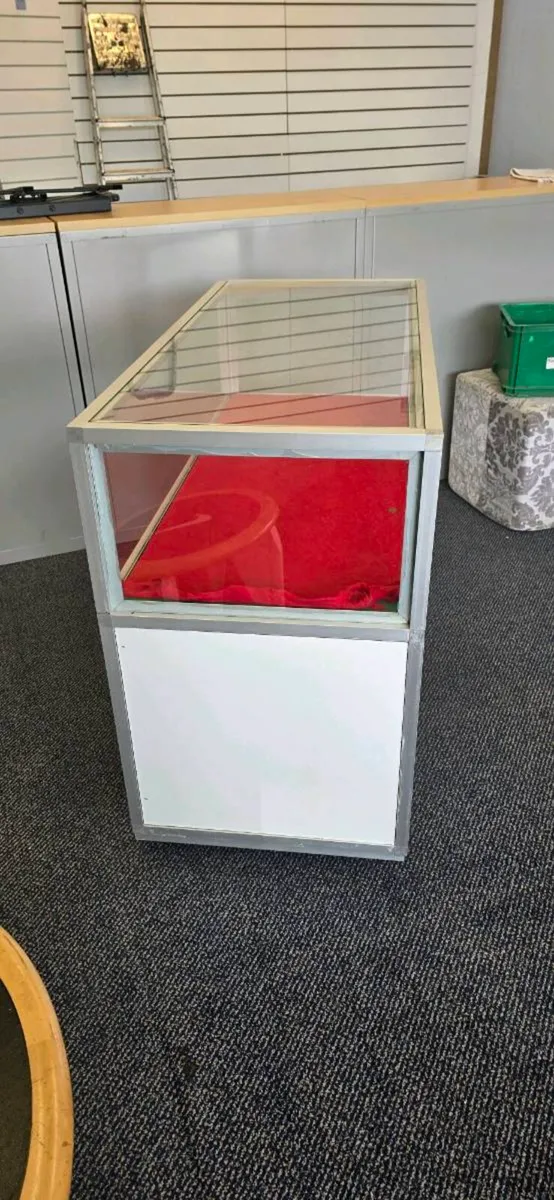 Shop Display - Image 2