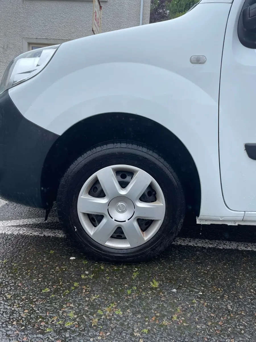 Nissan NV250 2021 - Image 3