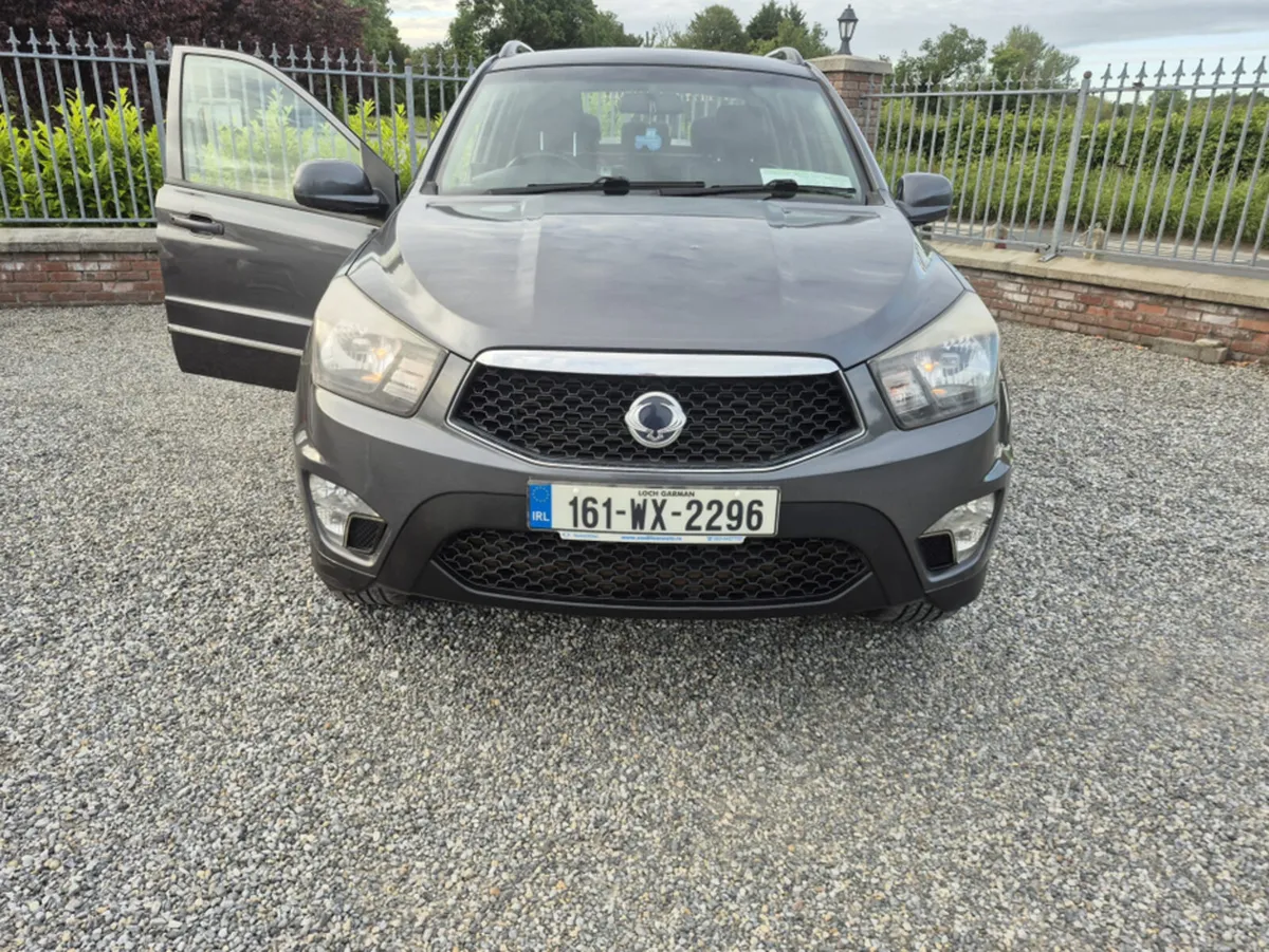 SsangYong Korando 4 Wheel Drive Crewcab Sport  Pic - Image 3