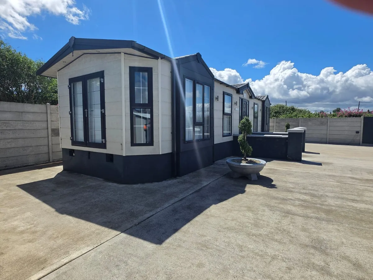 DELUXE PARK HOME PLUS MODEL - Image 4