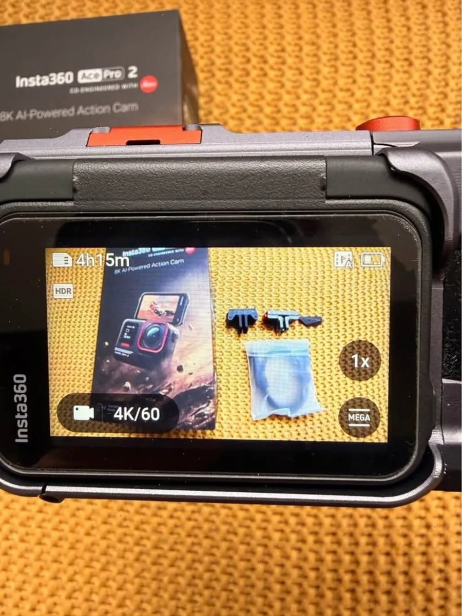 Insta360 Ace Pro 2 + accessories - Image 3