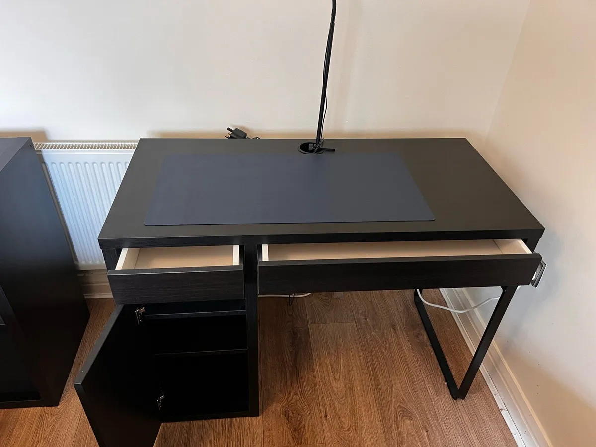 Office desk - Image 2