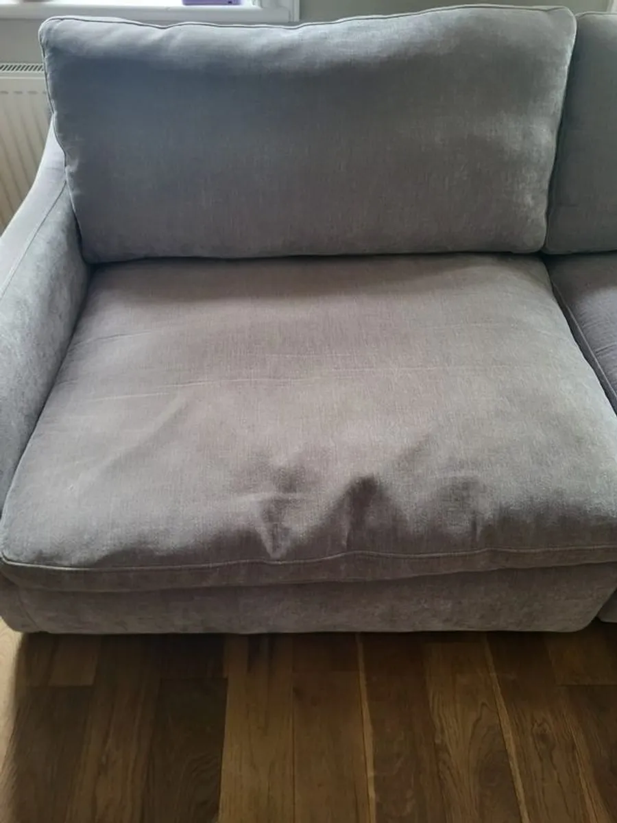 sofa - Image 3