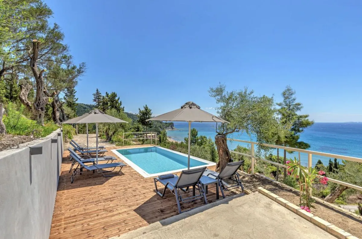 MAJESTIC VILLA ERICKOUSA CORFU GREECE - Image 2