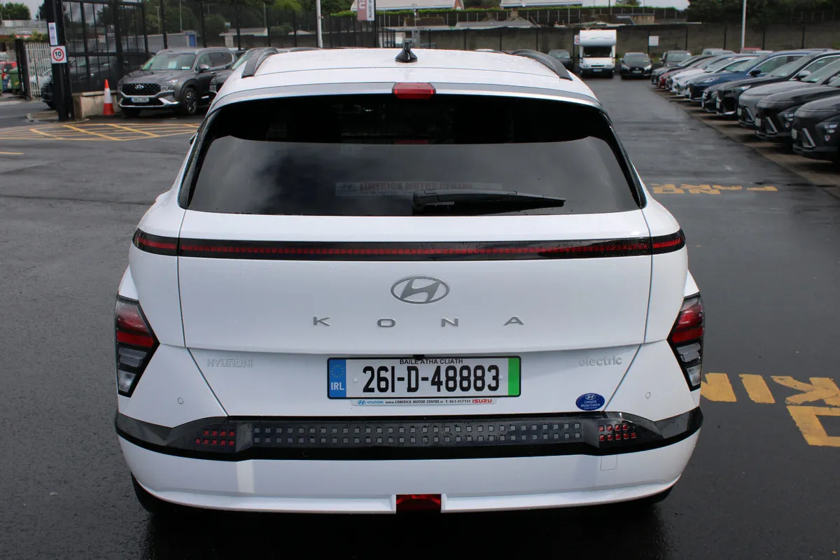 Hyundai Kona EV Platinum 65 kw - Image 4