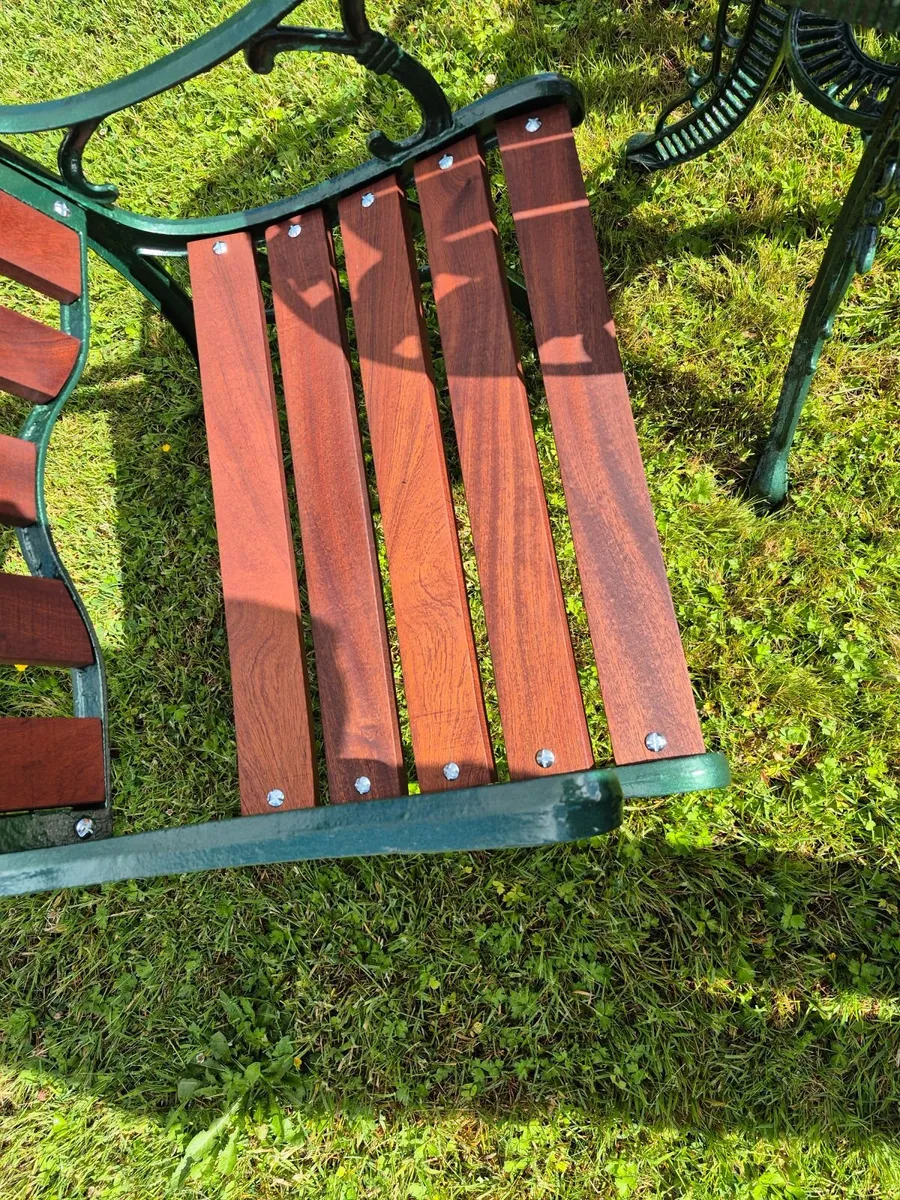 Cast iron table and chairs ( Teak ) - Image 2