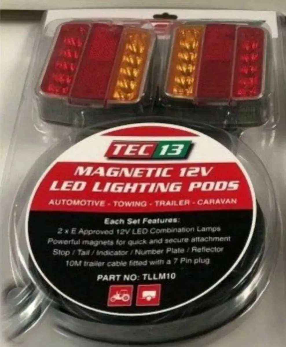 BNIB Tec 13 Magnetic 12V LED Light Pod Set - Image 4