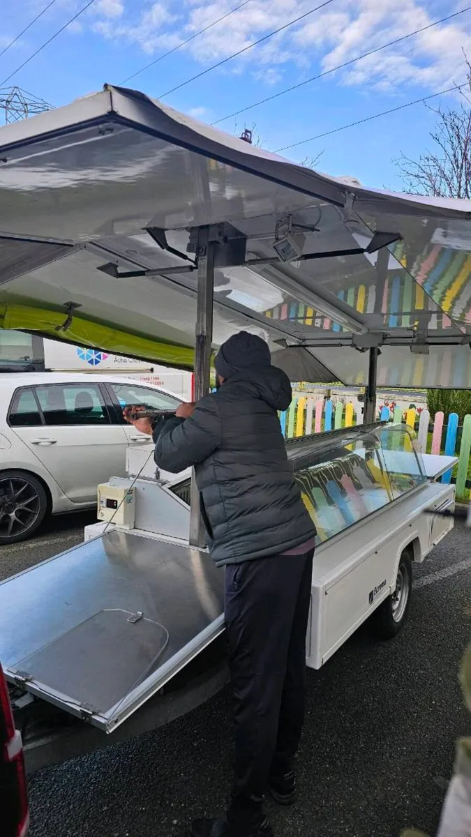 Food trailer - Image 4