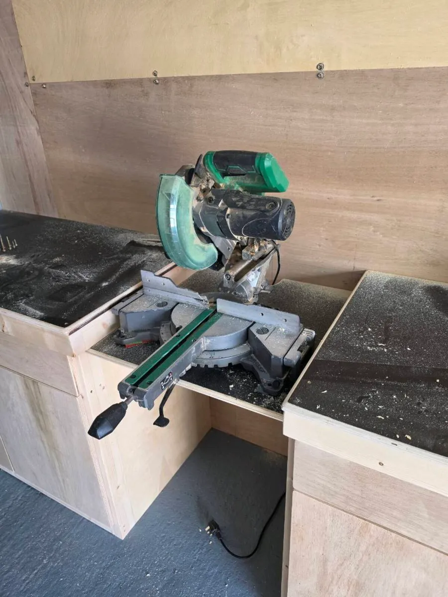 Hikoki mitre saw - Image 2