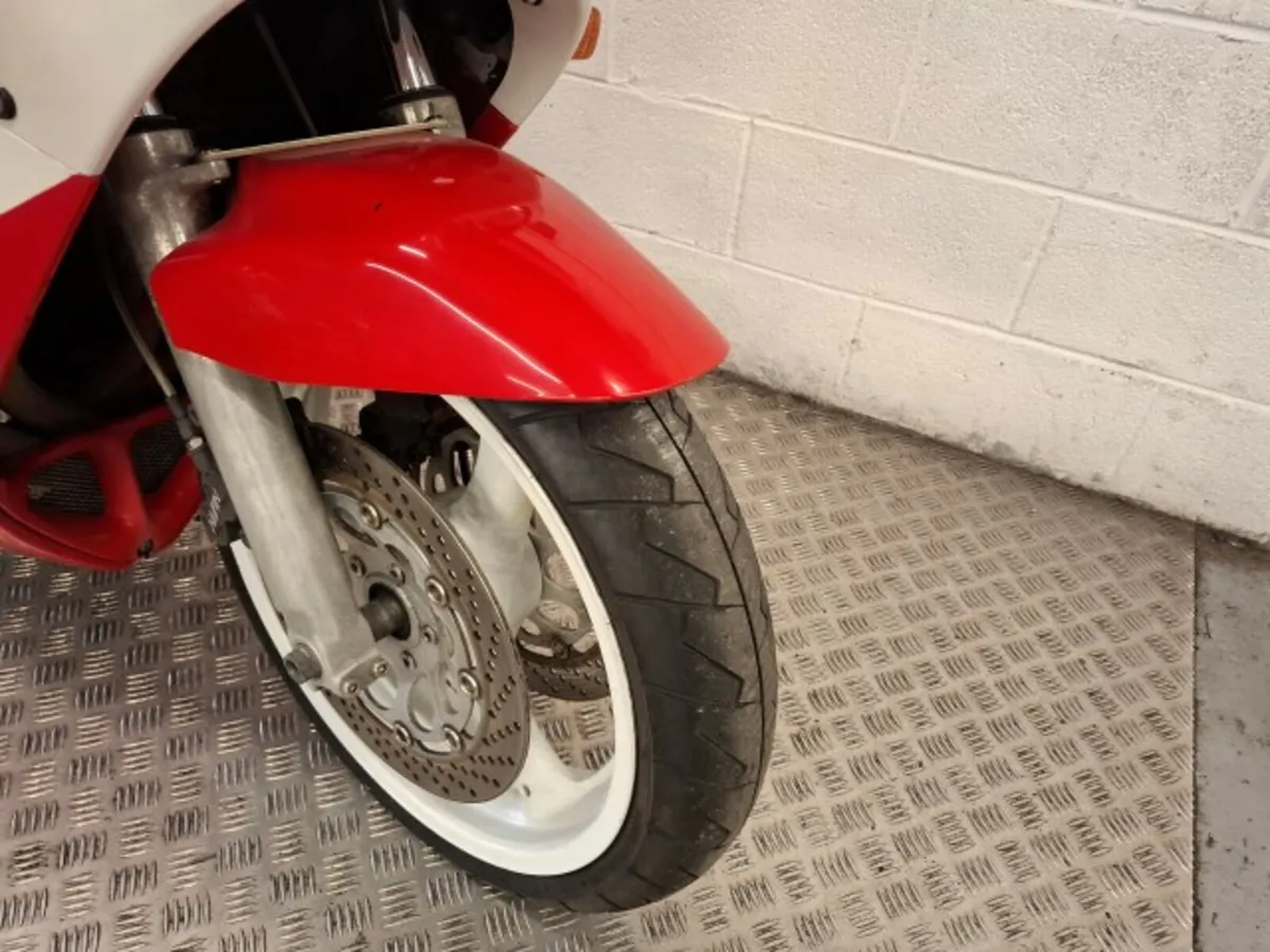 Suzuki GSXR 750 Hyper sport Slingshot - Image 3