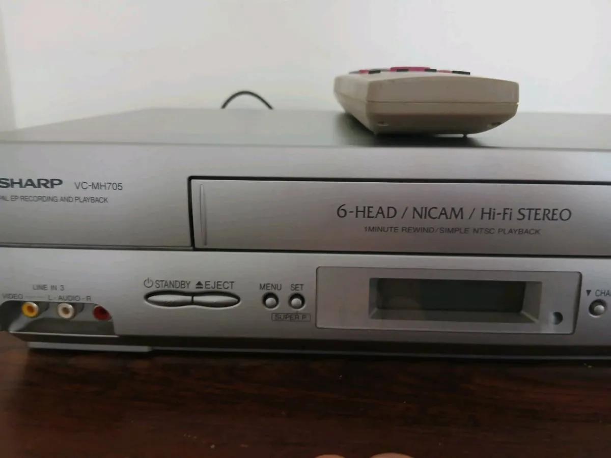 Sharp vhs player - Image 2