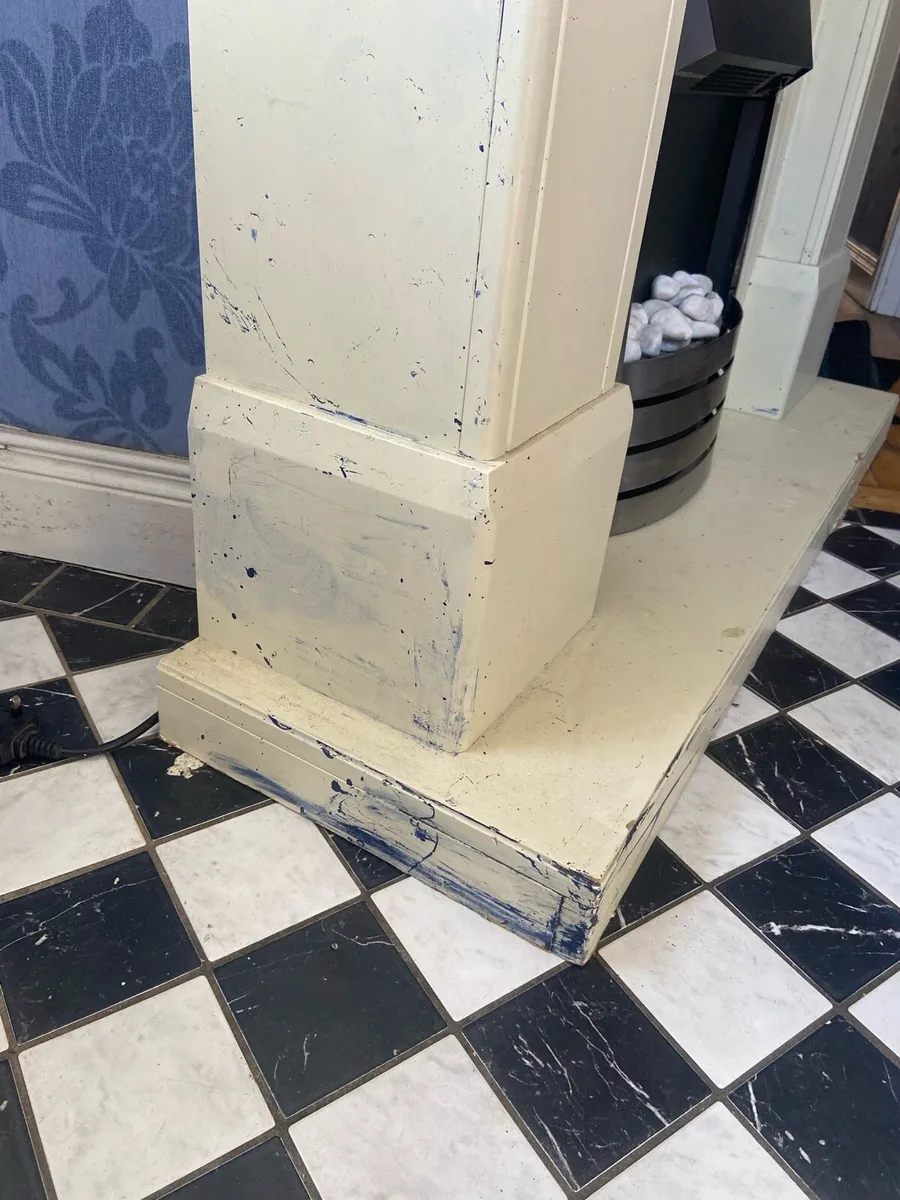 Fire Surround with Electric Heater 2000W - Image 2