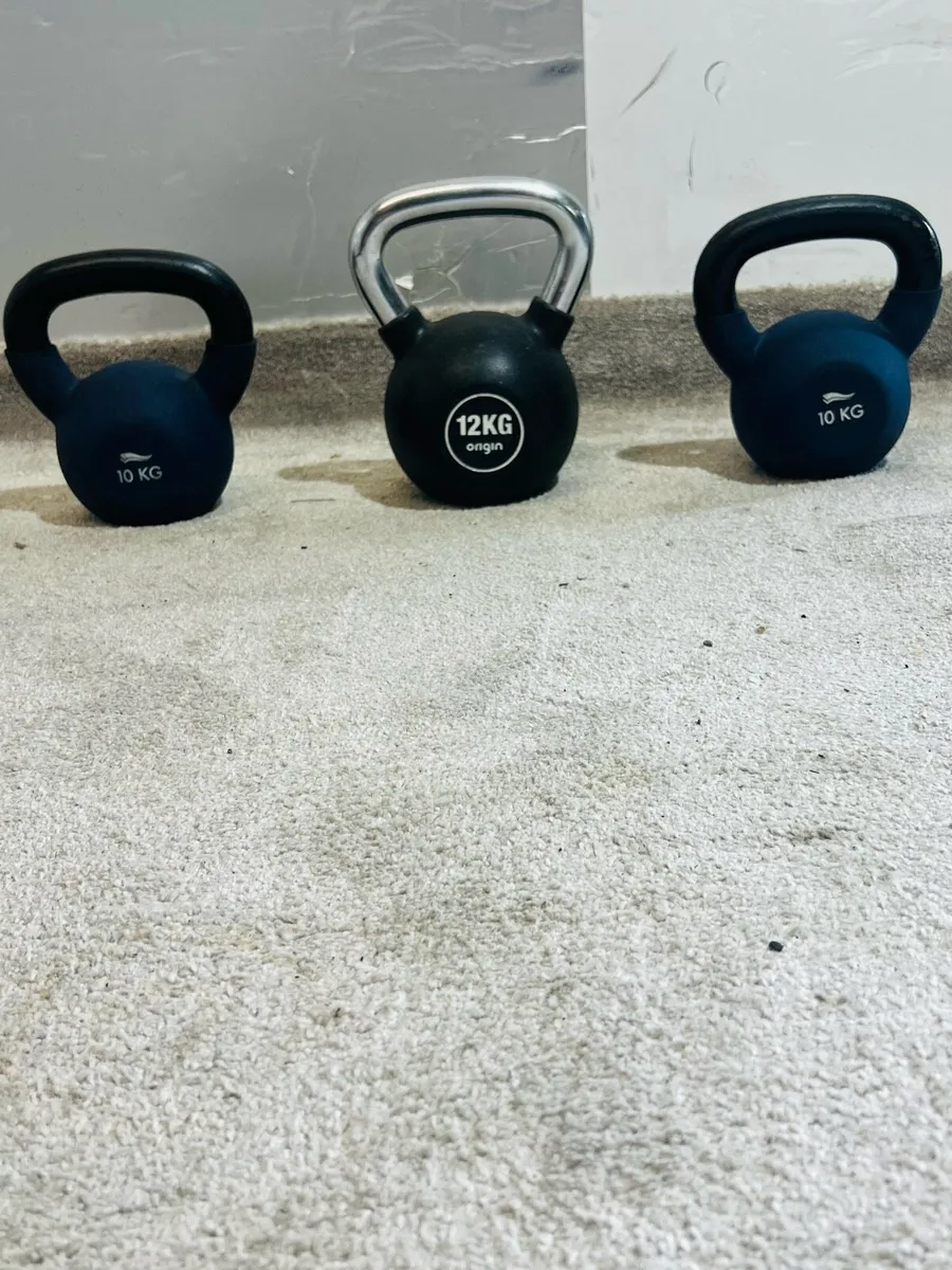 LIFE TIME KETTLEBELLS RUBBER COATED - Image 1