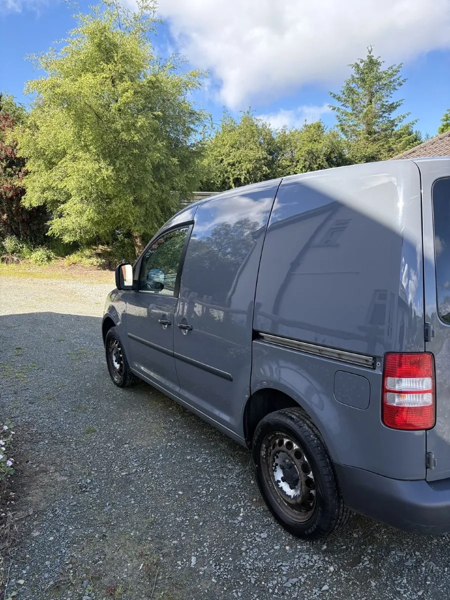 Volkswagen Caddy 2015 - Image 3