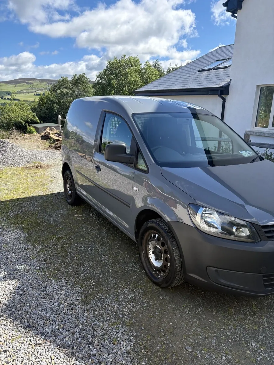 Volkswagen Caddy 2015 - Image 2