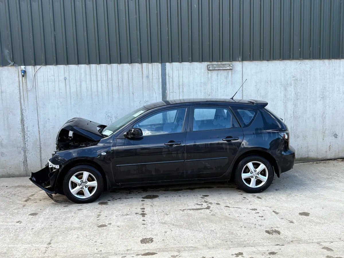 2008 Mazda 3 for parts - Image 2