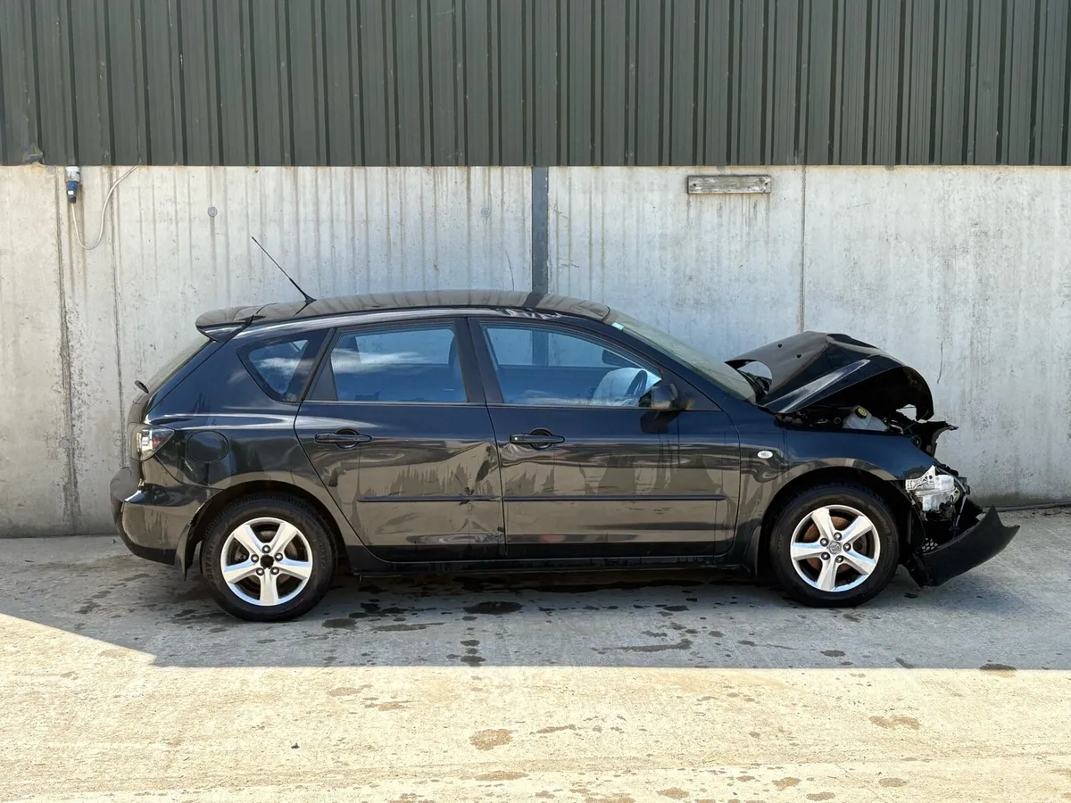 2008 Mazda 3 for parts - Image 4
