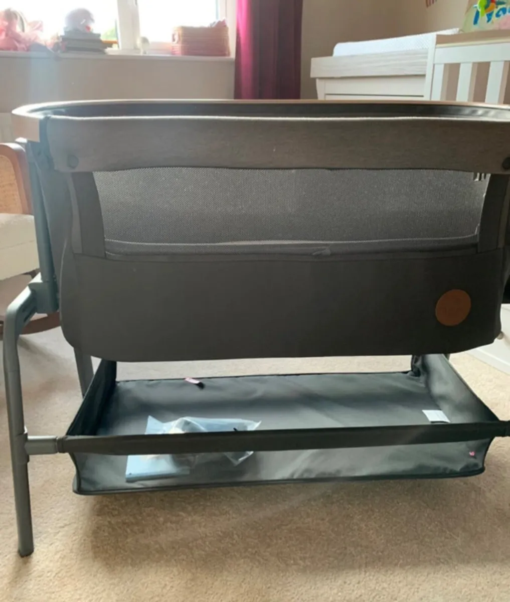 Maxi-Cosi Baby bassinet / cosleeper - Image 1
