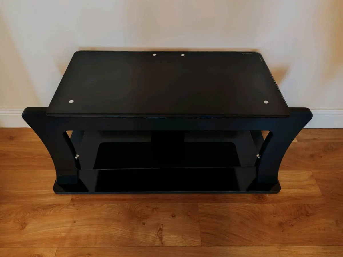 TV stand - Image 3