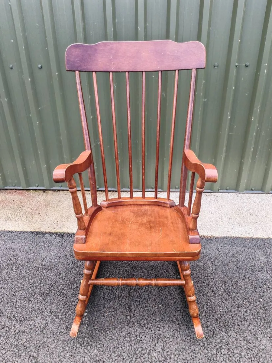 Rocking chair - Image 1