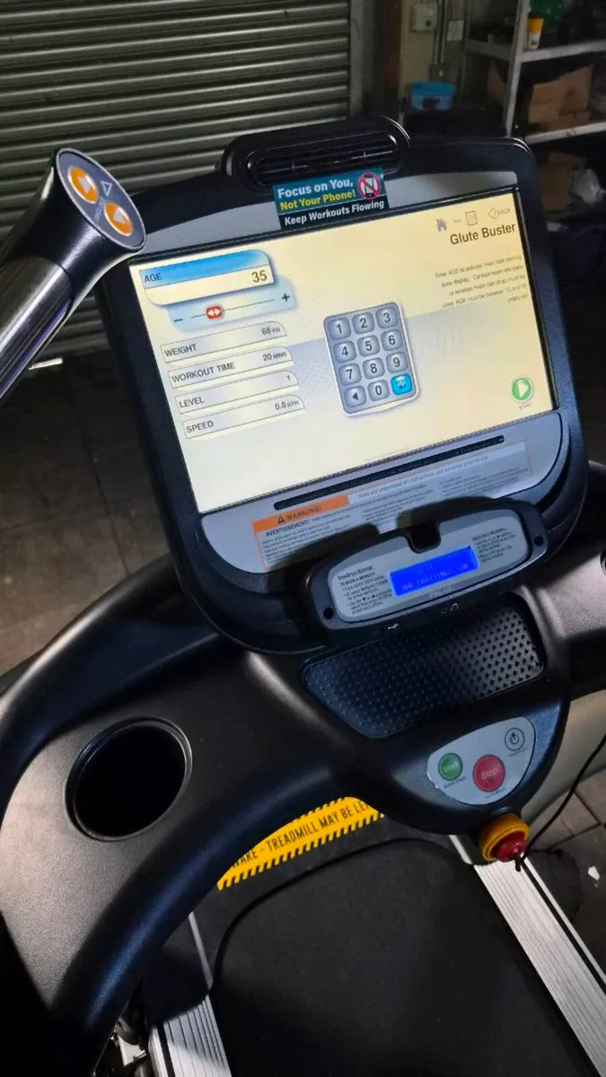 TOUCH SCREEN TREADMILL FULLY COMMERCIAL SERVICED ✅ - Image 3