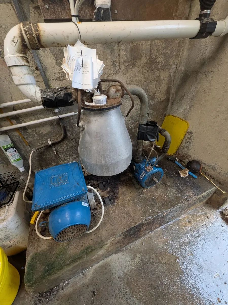 Vaccum Pump (FR 2) and 3 KW Electric Motor - Image 1